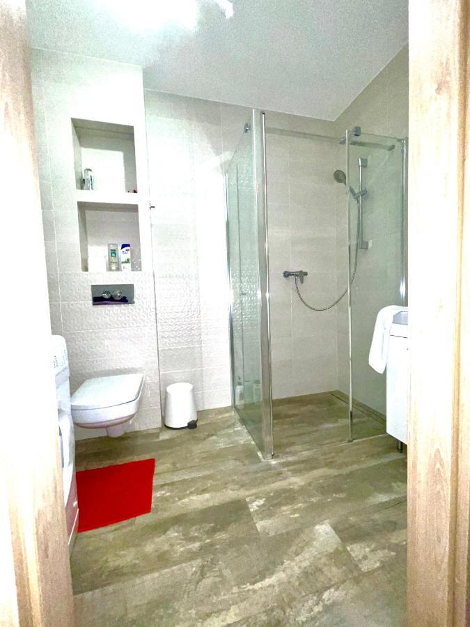 Apartament 48M W Centrum Grojca Grojec  Exterior foto