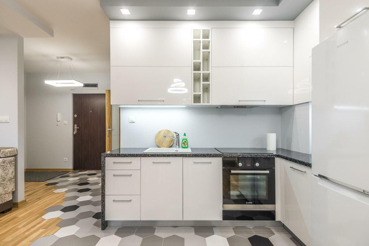 Apartament 48M W Centrum Grojca Grojec  Exterior foto