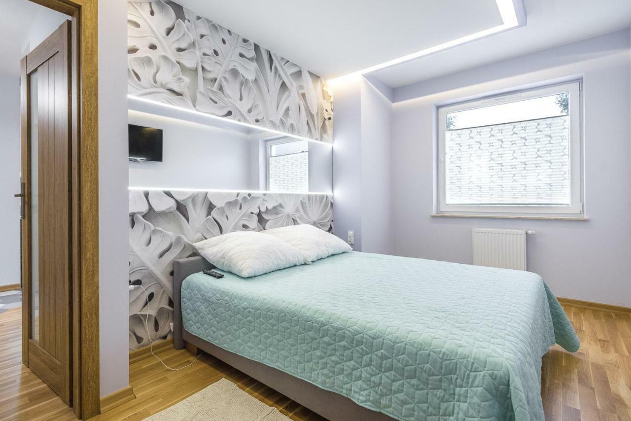 Apartament 48M W Centrum Grojca Grojec  Exterior foto
