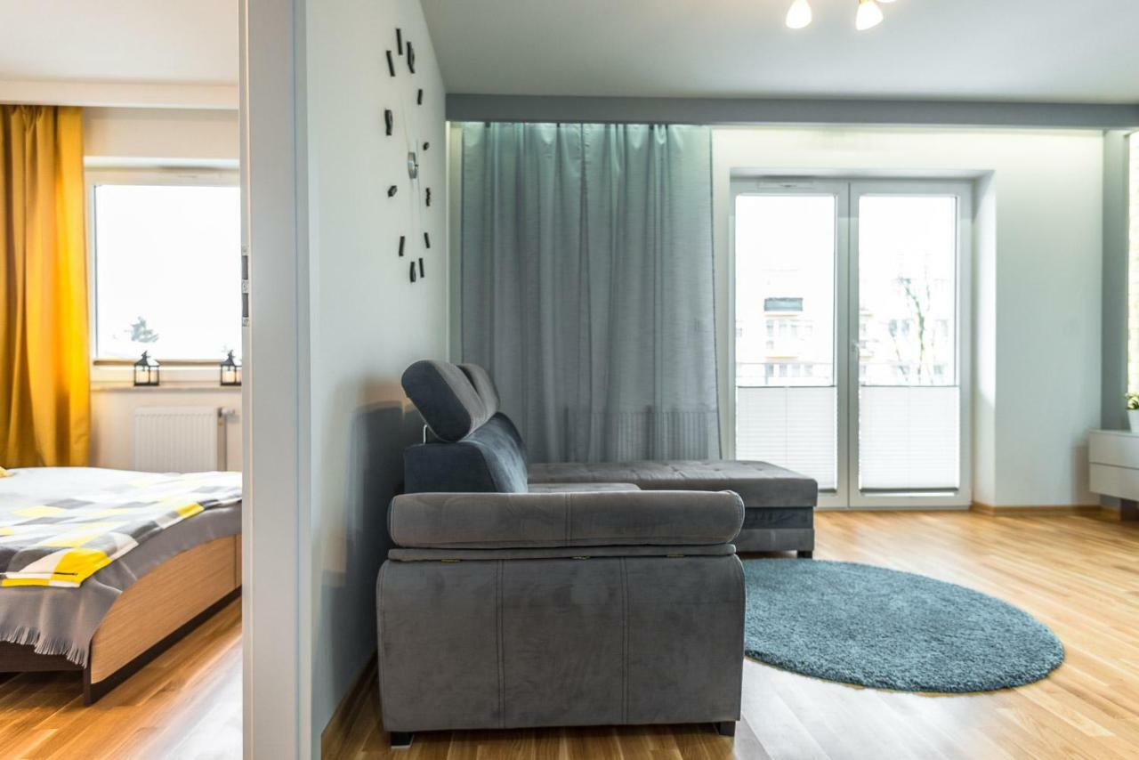 Apartament 48M W Centrum Grojca Grojec  Exterior foto
